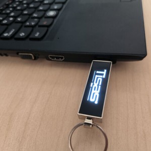 Led Işıklı Yeni USB (32 GB)